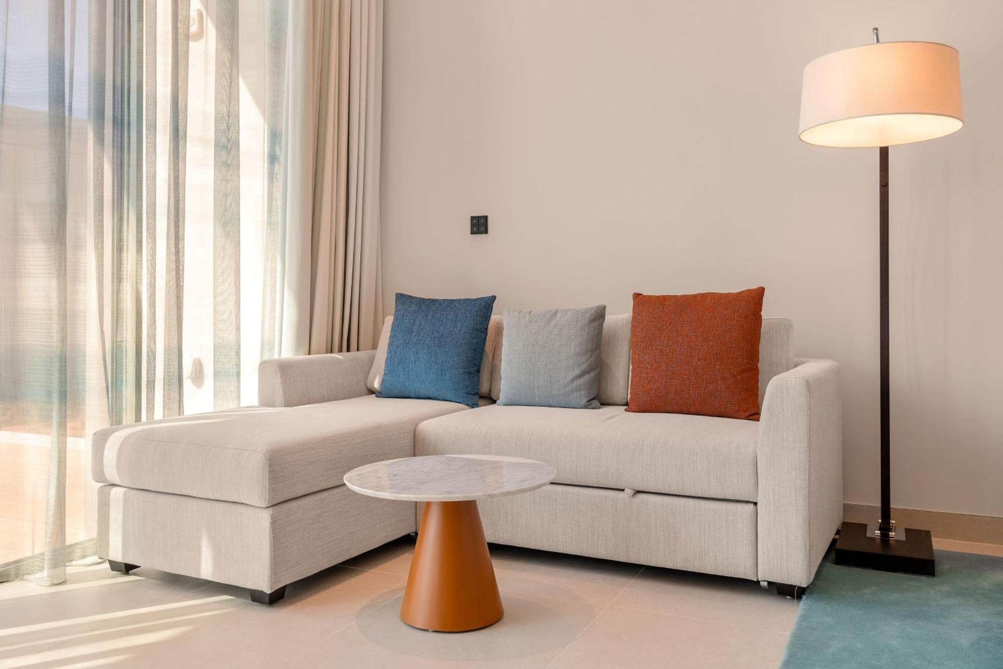 Ajman Hotel & Villas By Blazon Hotels Exterior foto A sofa
