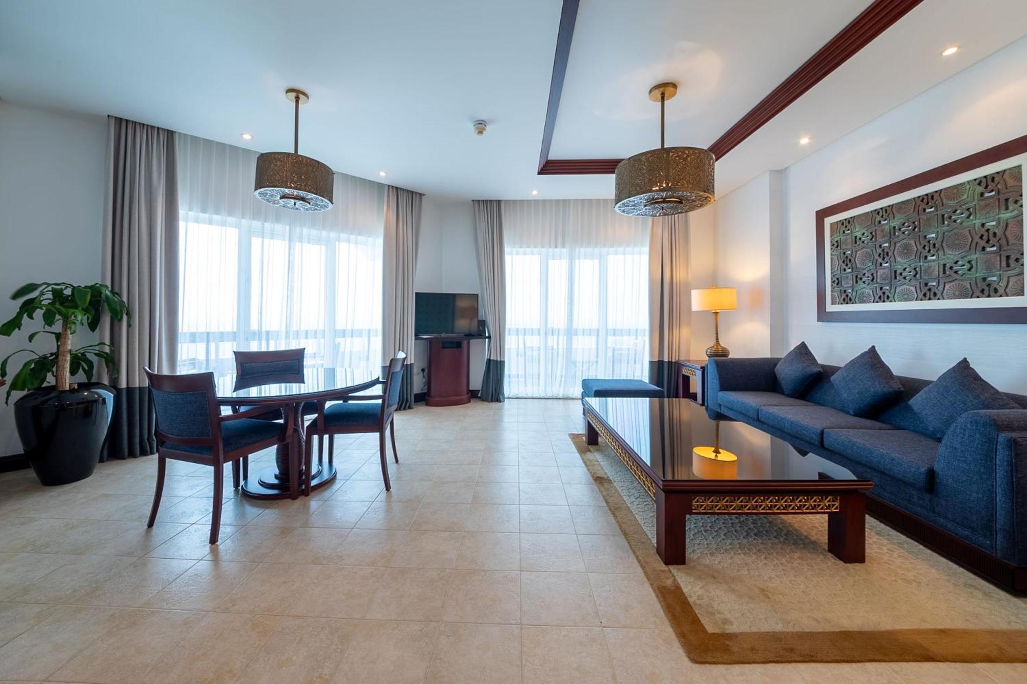 Ajman Hotel & Villas By Blazon Hotels Exterior foto Suite at the hotel