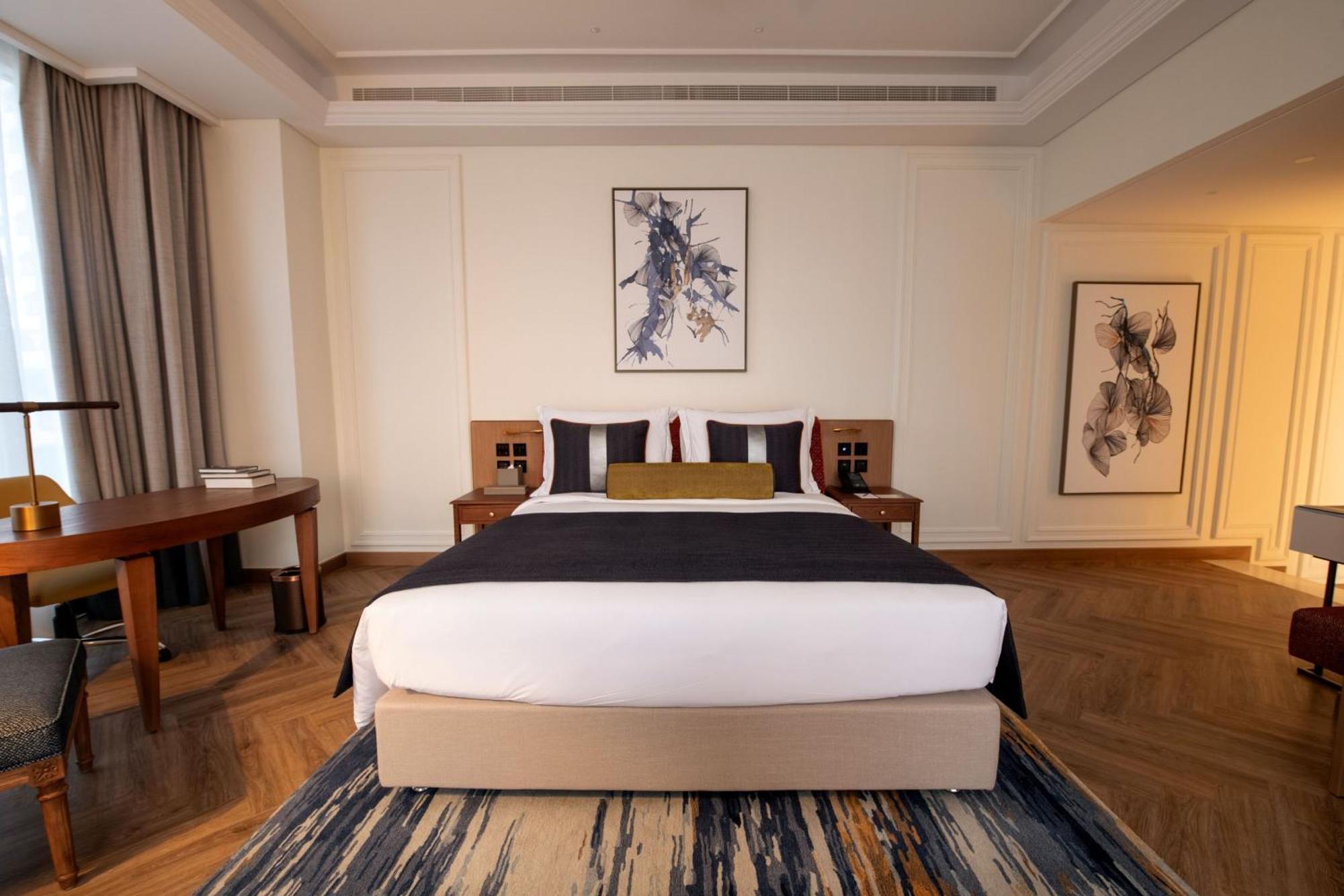 Ajman Hotel & Villas By Blazon Hotels Exterior foto A bedroom at the hotel