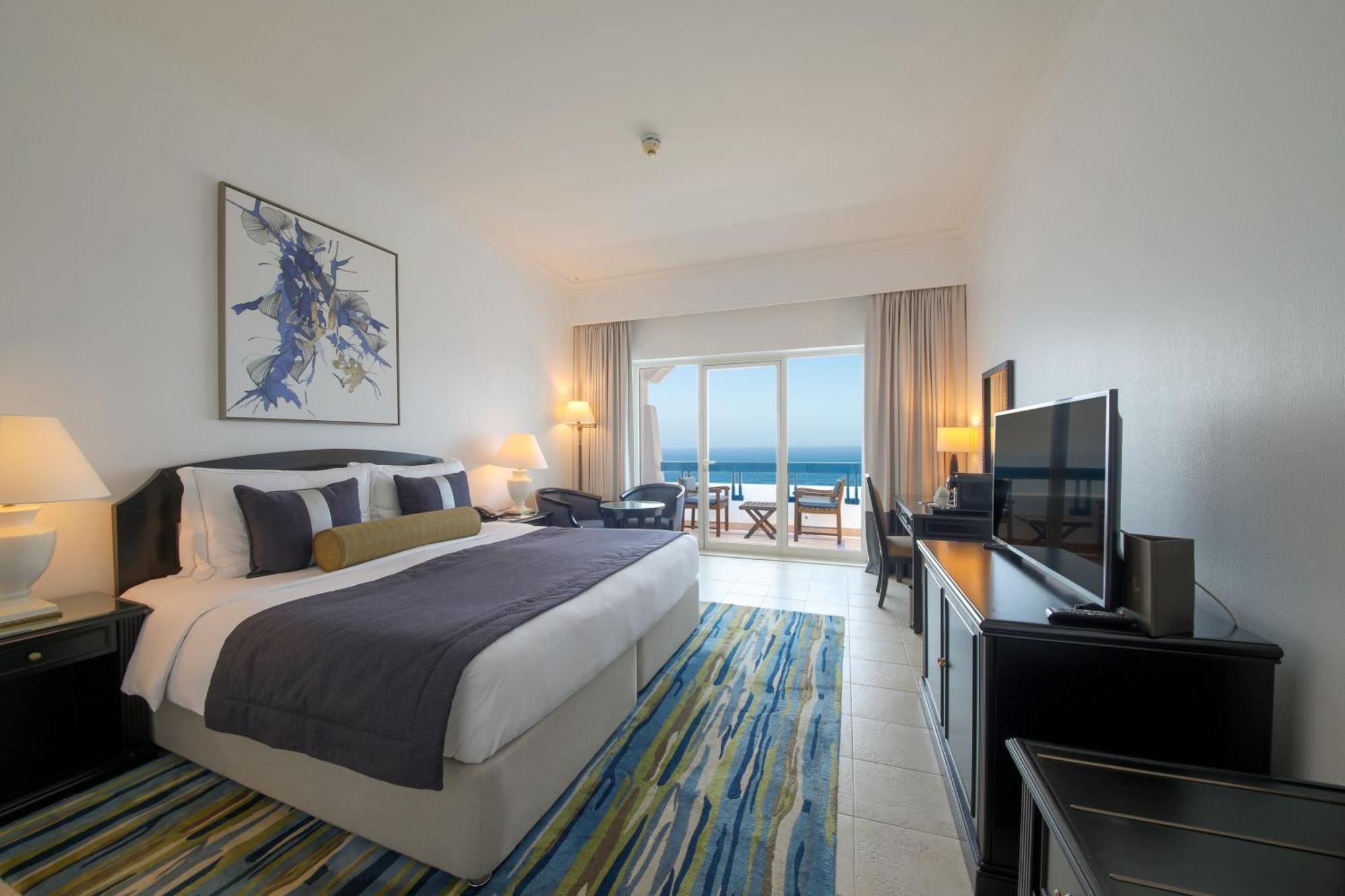 Ajman Hotel & Villas By Blazon Hotels Exterior foto A room at the hotel
